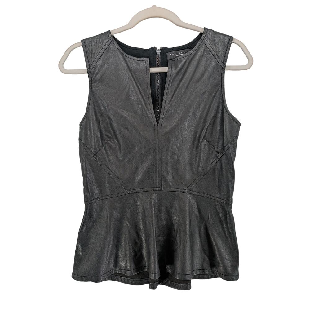 Sanctuary Ponte‎ Peplum Top XS Black Faux Leather Sleeveless Split Neck Blouse
